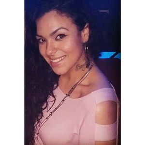 Meet your Posher, Becca